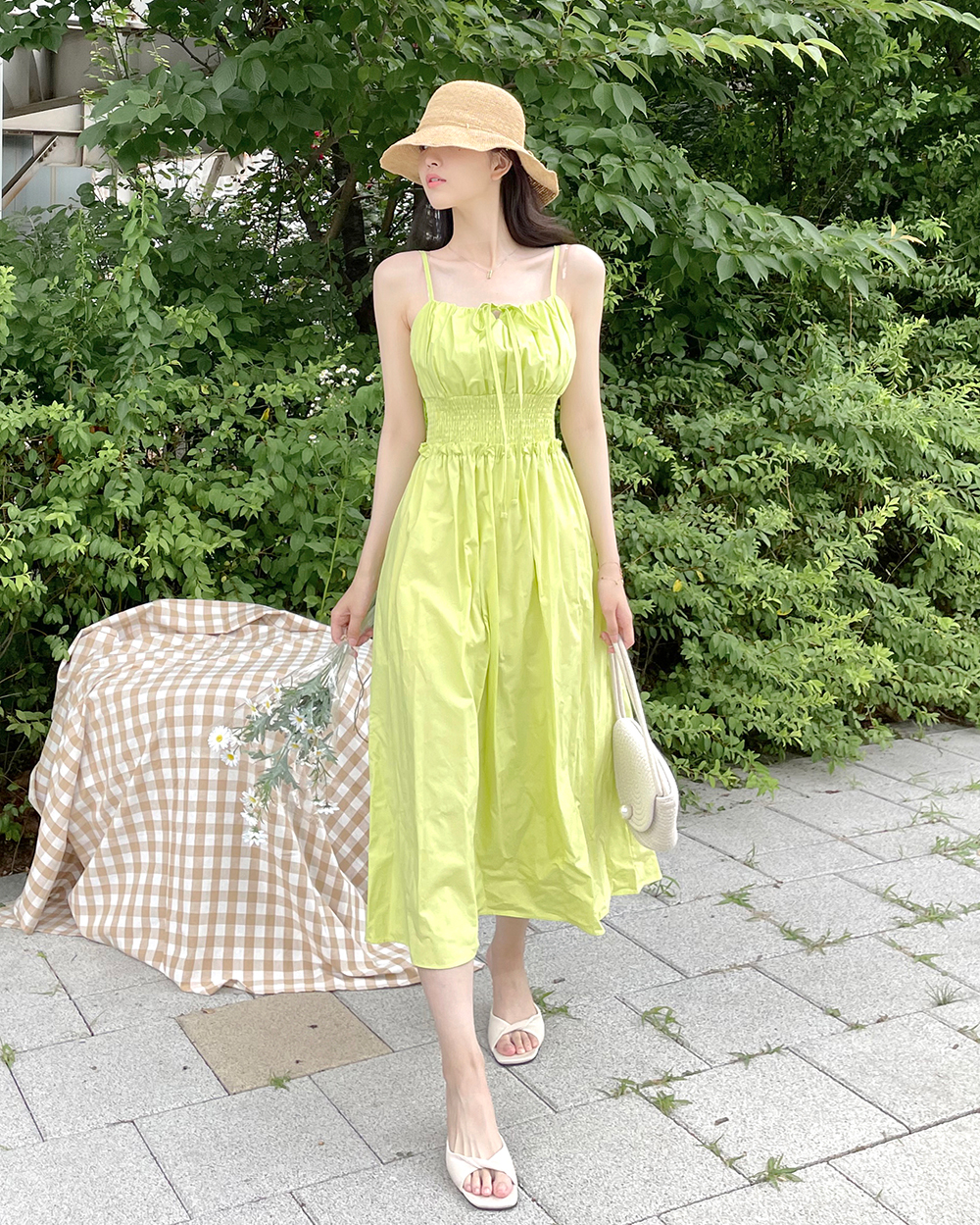 France style Korean style strap dress lady folds dress