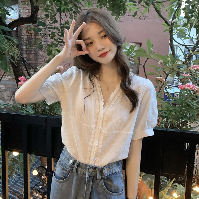 Slim Korean style puff sleeve retro lace shirt for women