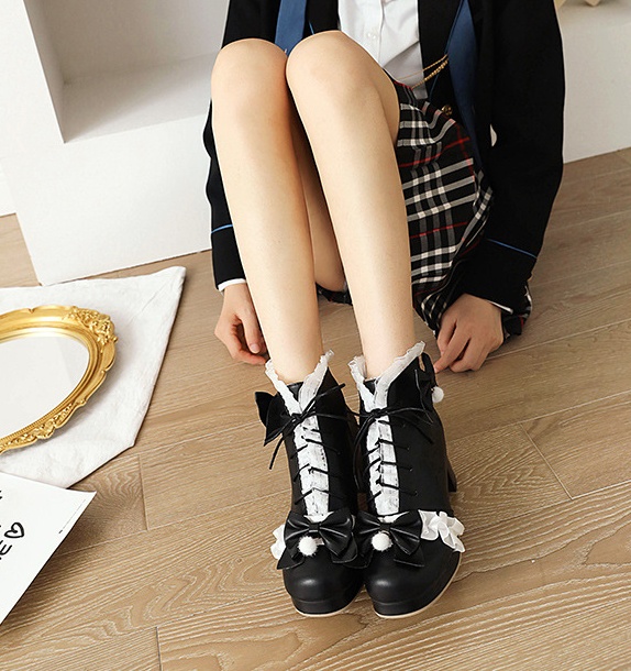 Low cylinder thick Korean style fashion boots