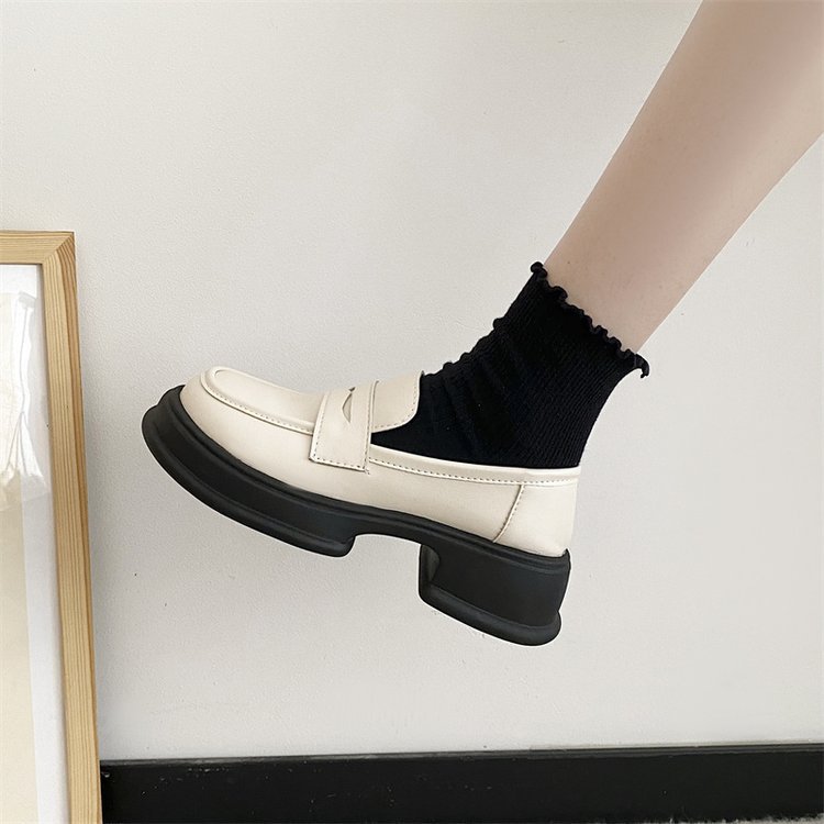 Trifle Casual low thick crust cortical shoes for women