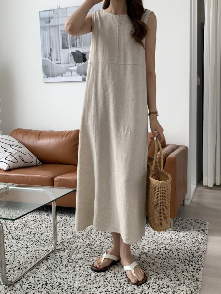 Long minimalist doctrine dress niche big skirt vest