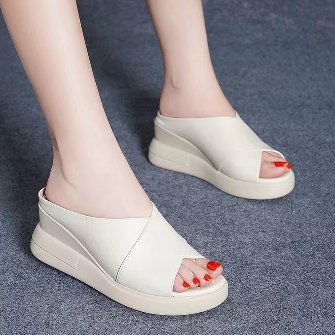 Fish mouth thick crust Korean style summer slippers