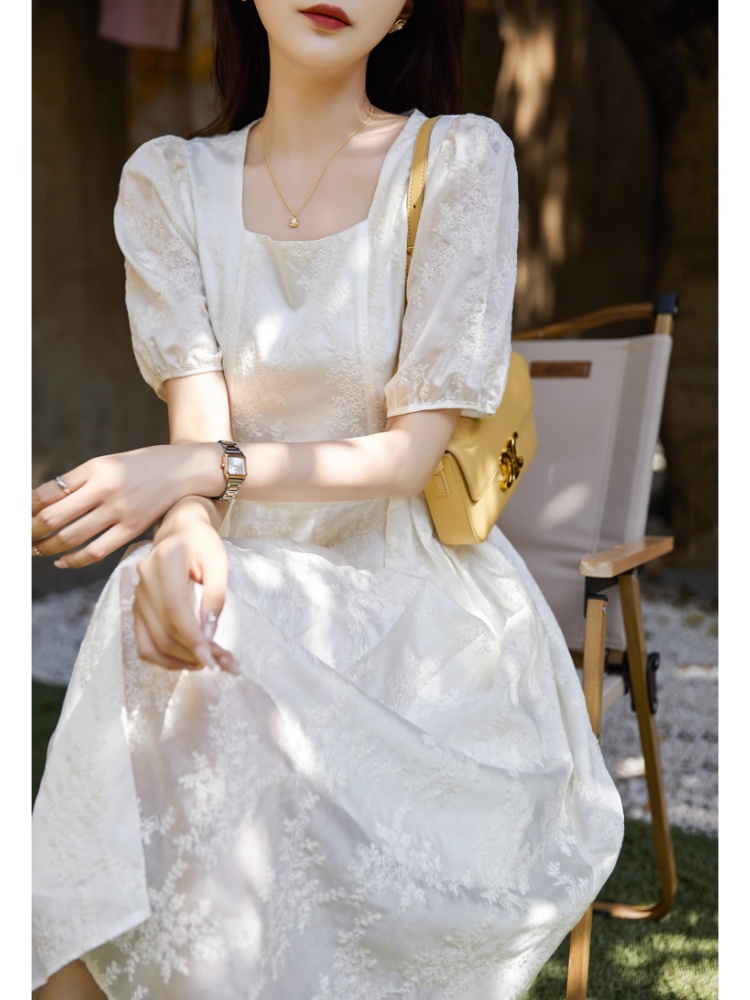 Embroidered fine cotton intellectuality dress for women