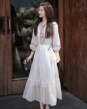 Summer Bohemian style lady white dress