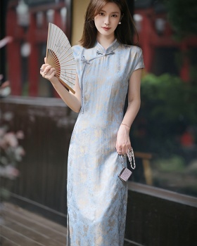 Embroidery retro cheongsam Chinese style cstand collar dress