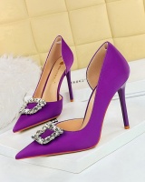 Fine-root low high-heeled shoes pointed high-heeled shoes