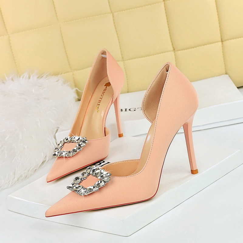 Fine-root low high-heeled shoes pointed high-heeled shoes