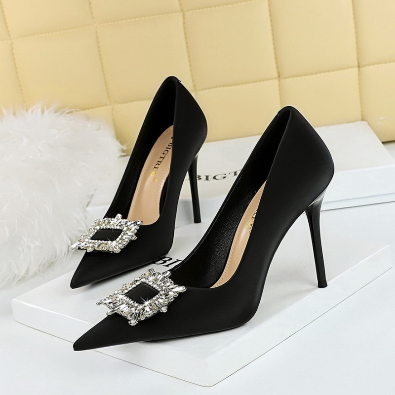 Fine-root banquet shoes low high-heeled shoes for women