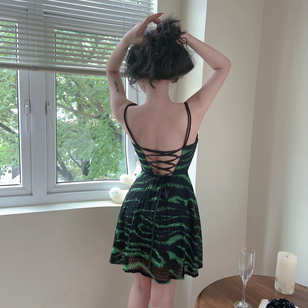Big skirt sexy bottoming lace stripe sling dress