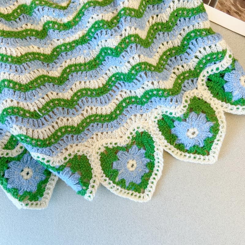 Sling short tops flowers knitted vest for women