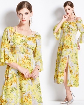 Fashion patterns yellow European style dress