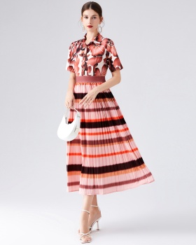 Printing European style pleated lapel ladies dress