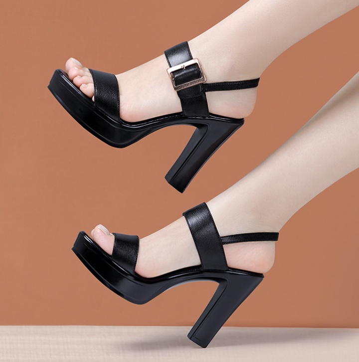 Large yard thick platform open toe sandals for women