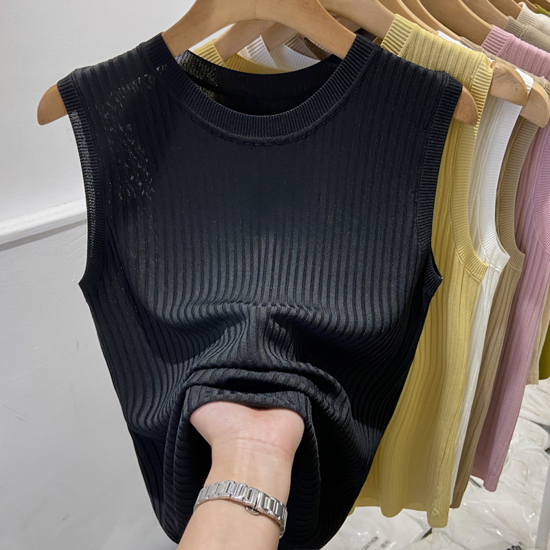 Inside the ride sweater bottoming vest for women