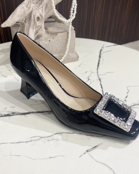 Small square head commuting high-heeled shoes for women