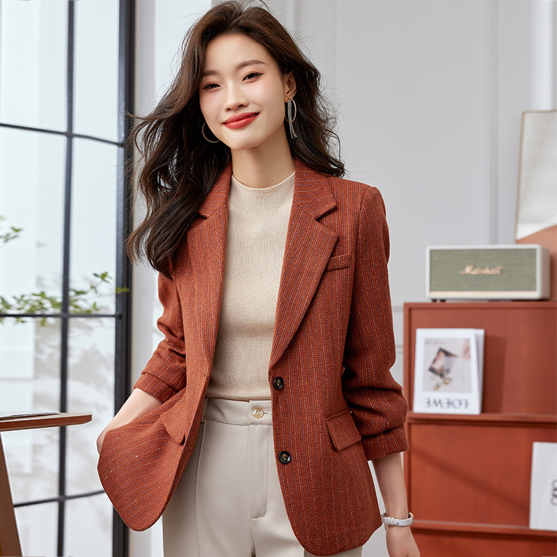 Short gray coat autumn business suit for women
