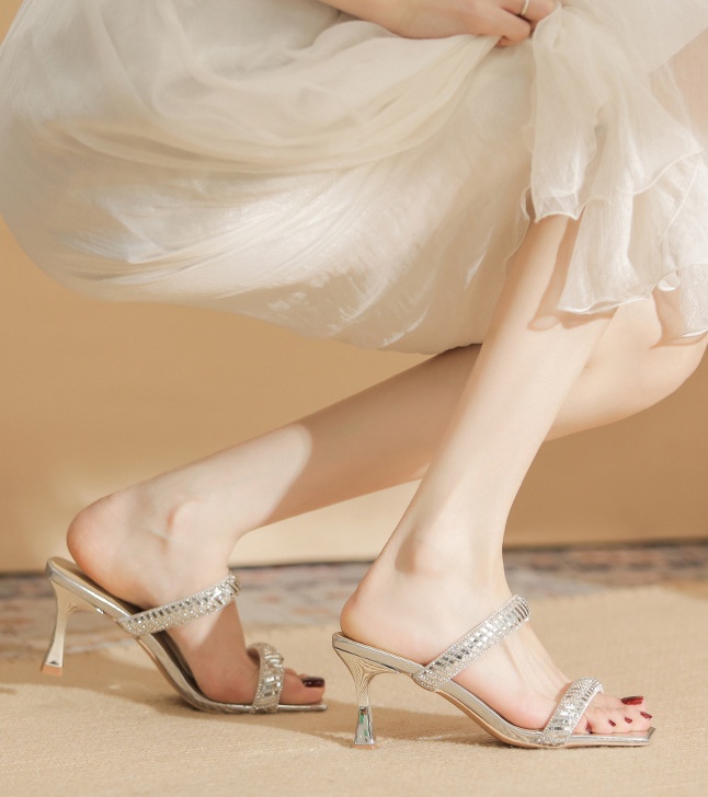 High-heeled fine-root wears outside slippers for women