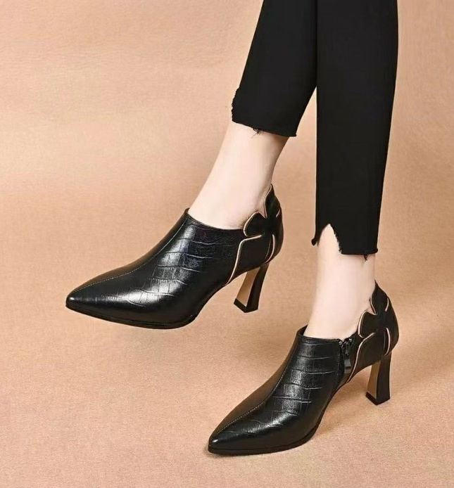 Thick pointed lazy shoes heighten shoes for women
