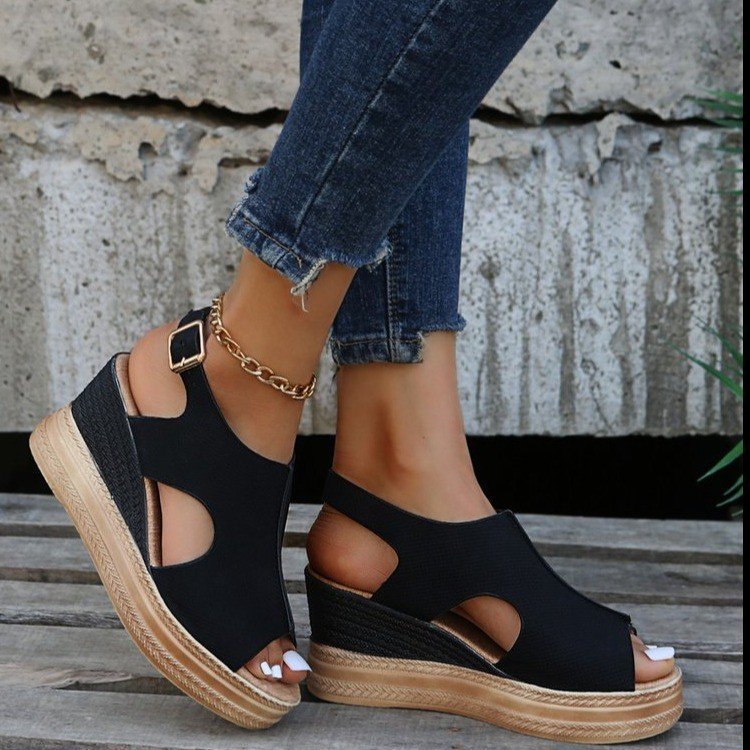 Summer slipsole large yard cingulate Rome style sandals