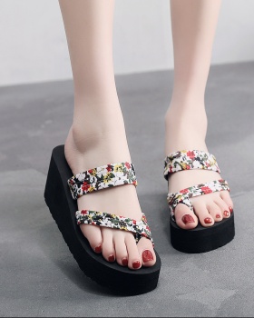 Thick crust summer slippers high fashion shoes for women