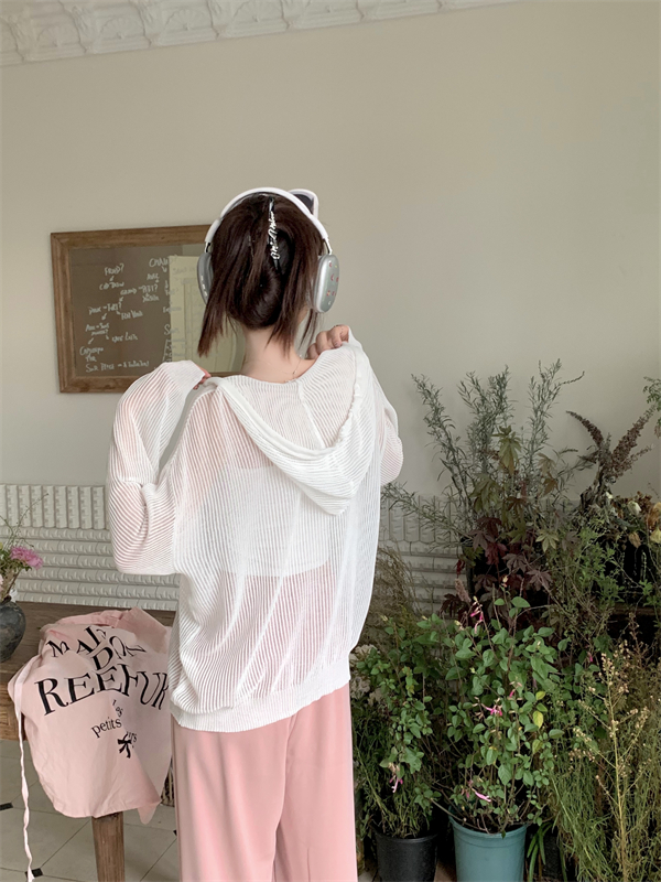 Slim hooded knitted loose white smock