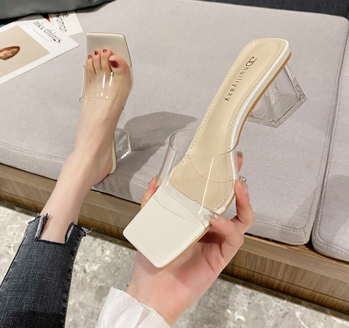 Fashion high-heeled shoes wears outside shoes for women