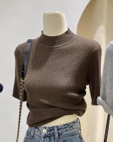 Short sleeve bottoming shirt sweater for women