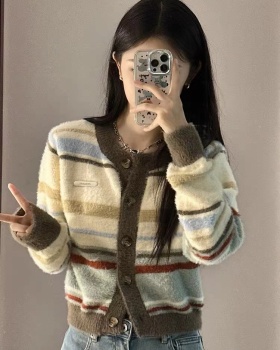 Autumn and winter knitted tops stripe short cardigan