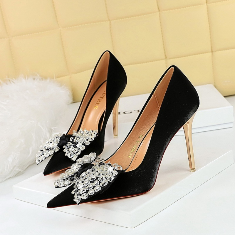 European style high-heeled pointed bow satin shoes