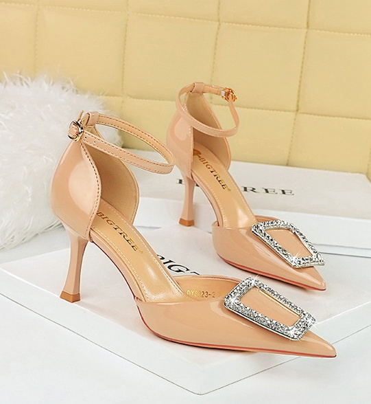 European style pointed banquet high-heeled sandals