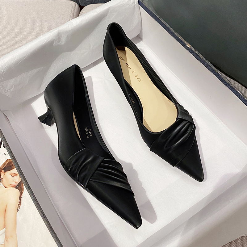 Spring and summer fine-root pointed shoes for women