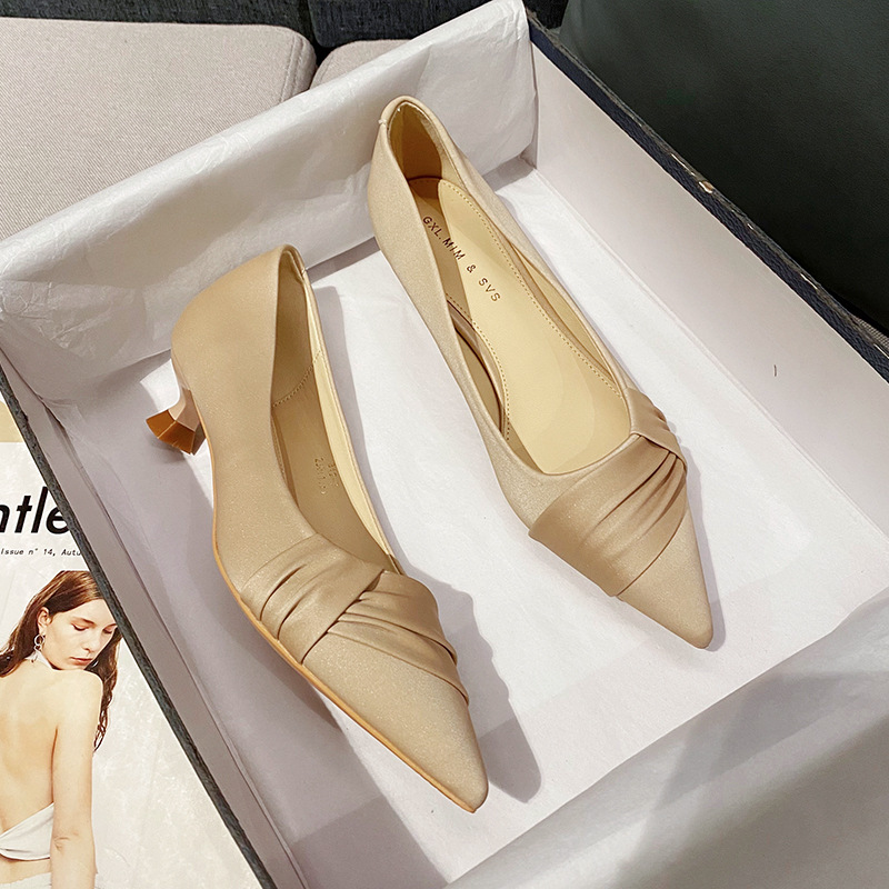 Spring and summer fine-root pointed shoes for women