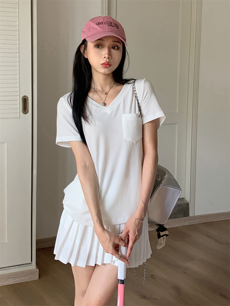Soft white cool T-shirt pleated V-neck skirt 2pcs set