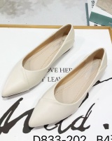 Lady low shoes soft soles flat footware for women