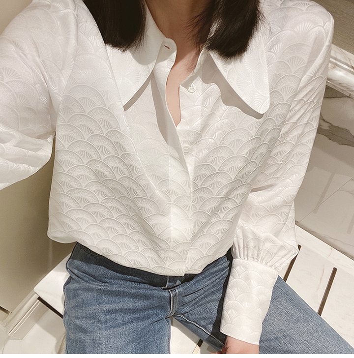 Jacquard pointed collar long sleeve scales shirt