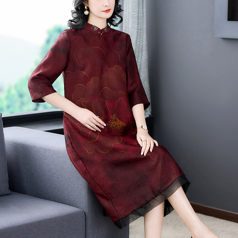Chinese style cheongsam dress for women