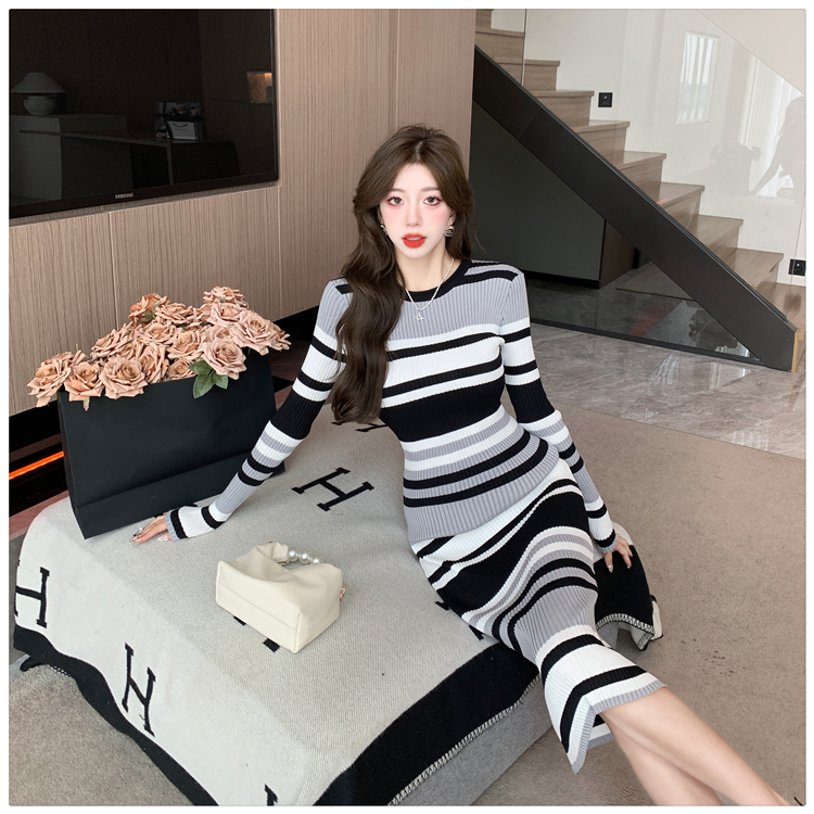 Knitted lazy dress autumn and winter sweater for women
