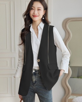 Straight beige business suit sleeveless waistcoat for women