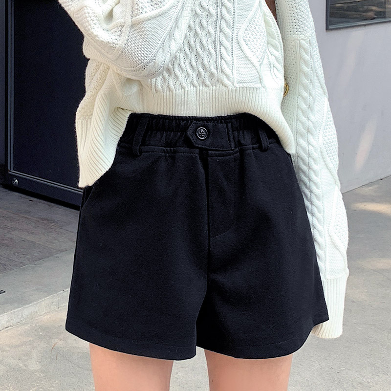 Large yard bottoming shorts autumn and winter boots pants