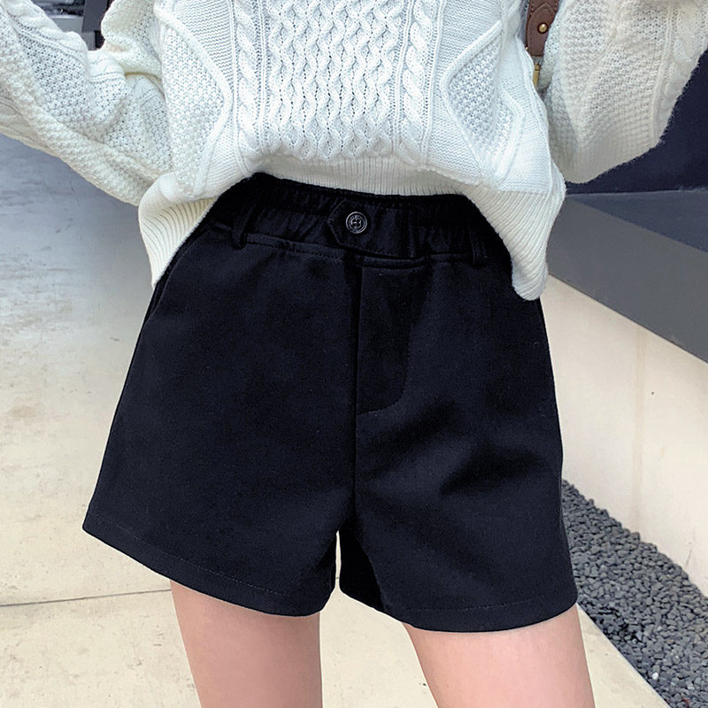 Large yard bottoming shorts autumn and winter boots pants