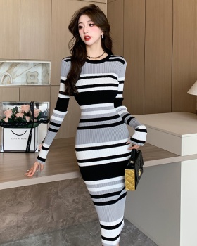 Slim knitted overcoat exceed knee bottoming sweater dress