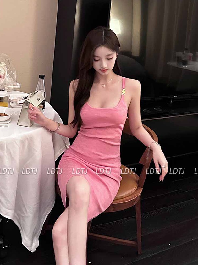 Fashion and elegant pink sling sexy slim dress