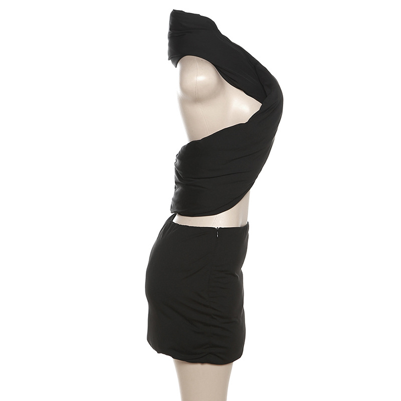 Tight short skirt sleeveless tops a set for women
