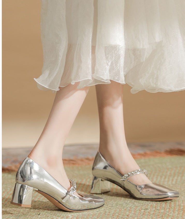Retro patent leather thick silver shoes for women