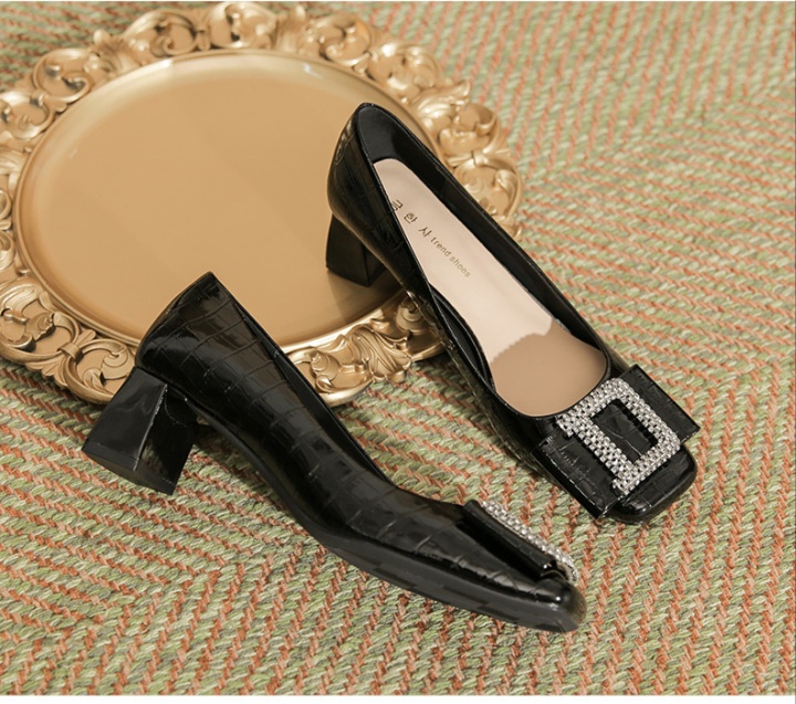 Low crocodile shoes thick high-heeled shoes for women