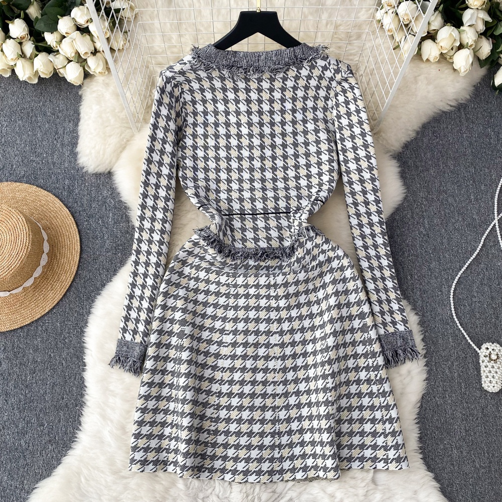 Temperament knitted plaid autumn and winter dress