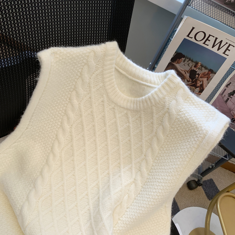 Autumn knitted sweater twist round neck waistcoat