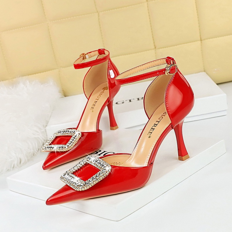 Low sandals high-heeled shoes for women