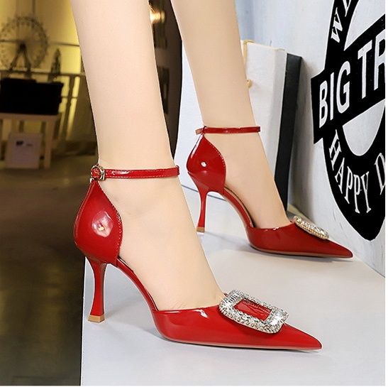 Low sandals high-heeled shoes for women