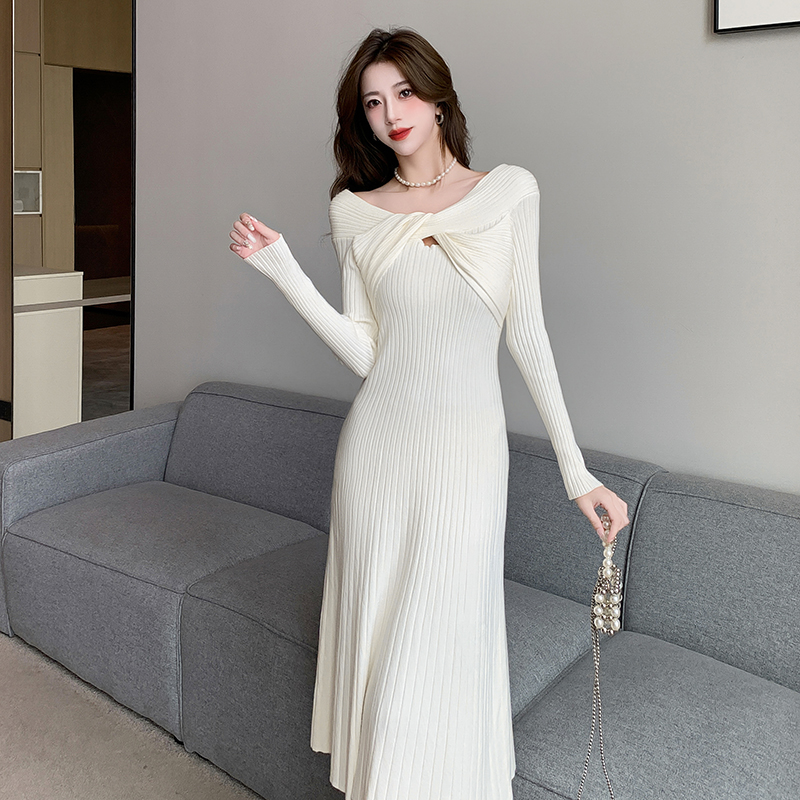 Flat shoulder slim knitted dress simple lazy long dress